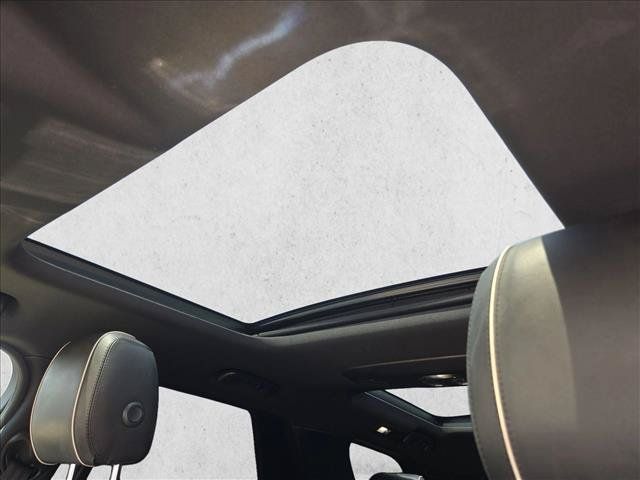 Used 2020 Land Rover Discovery HSE AWD/4WD image 15