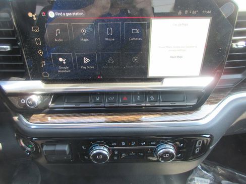 New 2026 GMC Sierra 3500 SLE image 18