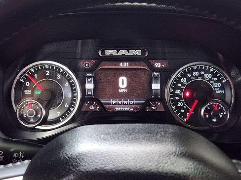 Used 2024 RAM 1500 Laramie AWD/4WD image 37