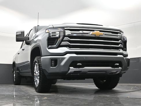 Used 2024 Chevrolet Silverado 2500 High Country w/ Technology Package AWD/4WD image 26