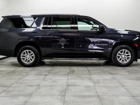 Used 2024 Chevrolet Suburban LT AWD/4WD image 10