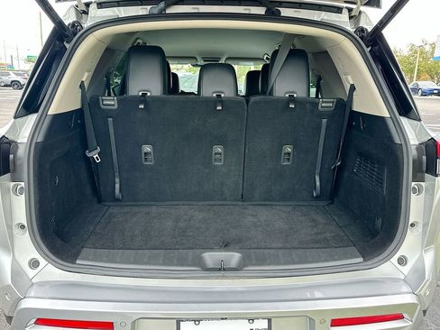 Used 2023 Nissan Pathfinder SL image 25