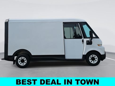 New 2025 Chevrolet Brightdrop 400 FWD image 2