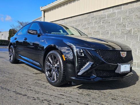 New 2026 Cadillac CT5 V image 13