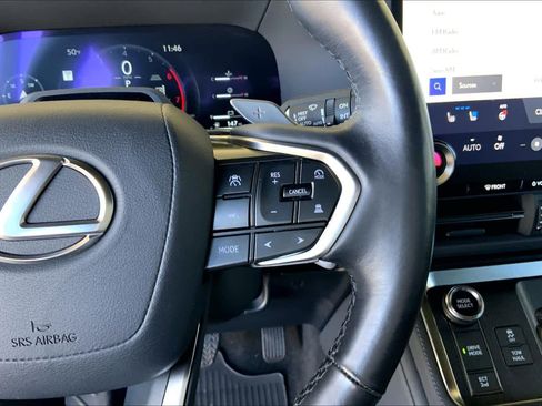 Used 2024 Lexus GX 550 image 24