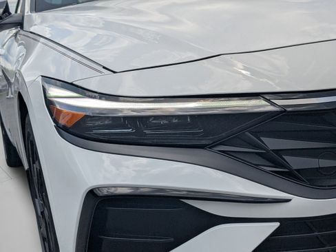 New 2026 Hyundai Elantra SEL Sport Premium FWD image 32
