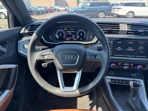 Certified 2025 Audi Q3 2.0T Premium w/ Convenience Package AWD/4WD image 23