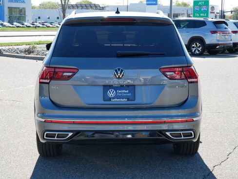 Used 2024 Volkswagen Tiguan SEL R-Line w/ MDO Package, Two-Row AWD/4WD image 6