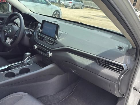 Used 2020 Nissan Altima 2.5 S FWD image 22