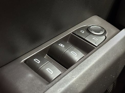 Used 2023 GMC Canyon Elevation w/ Elevation Premium Package image 33