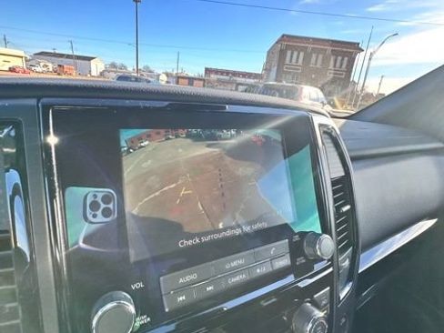 Certified 2024 Nissan Titan SV w/ SV Bronze Edition Package AWD/4WD image 19
