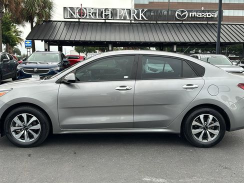 Used 2023 Kia Rio S w/ Technology Package FWD image 4