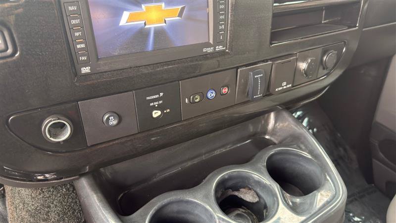 Used 2015 Chevrolet Express 2500 Extended RWD image 39