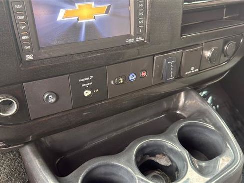 Used 2015 Chevrolet Express 2500 Extended RWD image 39