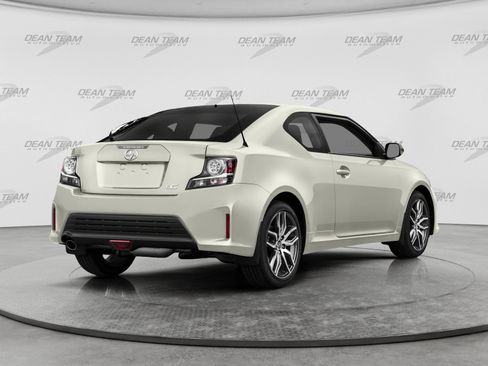 Used 2015 Scion tC FWD image 2