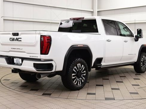 Used 2024 GMC Sierra 2500 Denali Ultimate image 7