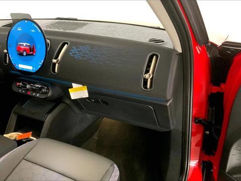 Certified 2025 MINI Cooper Countryman S w/ Comfort Package Max image 23