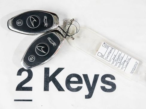 Used 2018 McLaren 570S Spider image 19