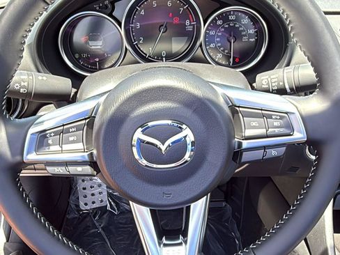 New 2026 MAZDA MX-5 Miata Club w/ Interior Package RWD image 11