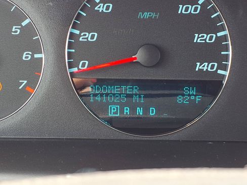 Used 2013 Chevrolet Impala LTZ FWD image 18
