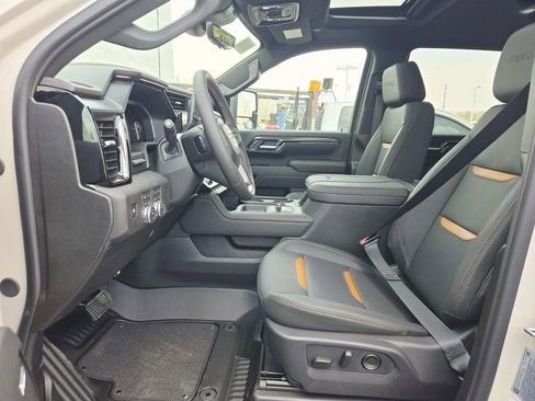 New 2026 GMC Sierra 2500 AT4 w/ AT4 Premium Plus Package AWD/4WD image 12