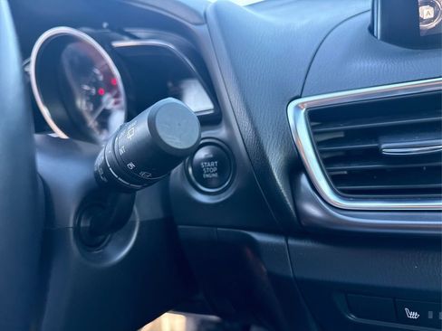 Used 2017 MAZDA MAZDA3 Grand Touring FWD image 28