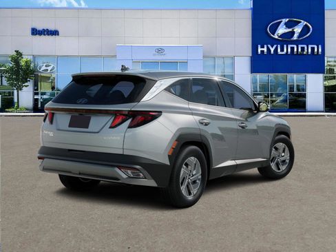 New 2026 Hyundai Tucson Blue SE image 5