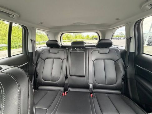 Used 2023 Jeep Grand Cherokee Limited AWD/4WD image 12