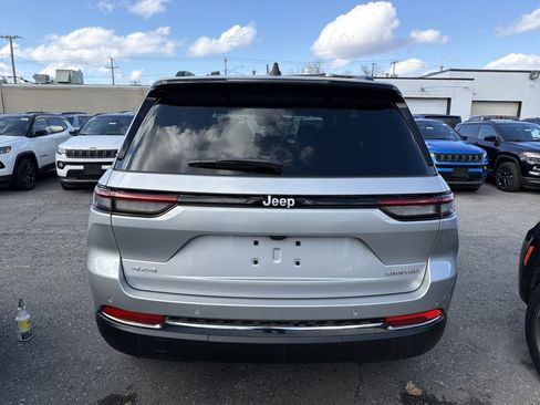 New 2025 Jeep Grand Cherokee Limited AWD/4WD image 6