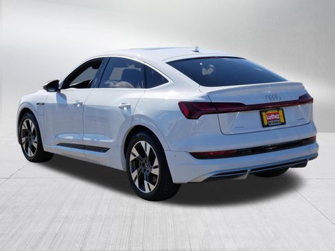 Used 2021 Audi e-tron Premium Plus w/ Premium Plus Package AWD/4WD image 5