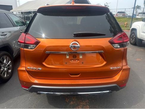 Used 2019 Nissan Rogue SV image 5