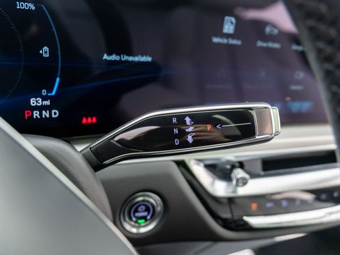 New 2026 Cadillac Lyriq Sport image 19