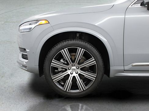 Used 2024 Volvo XC90 B6 Ultimate w/ Protection Package Premier AWD/4WD image 41