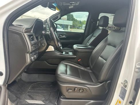 Used 2021 Chevrolet Tahoe Z71 w/ Z71 Off-Road Package AWD/4WD image 14
