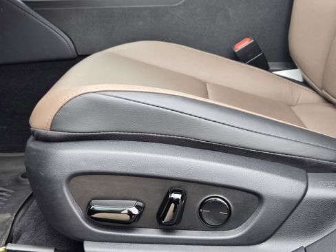 Used 2025 Lexus ES 350 Premium w/ Premium Package image 32