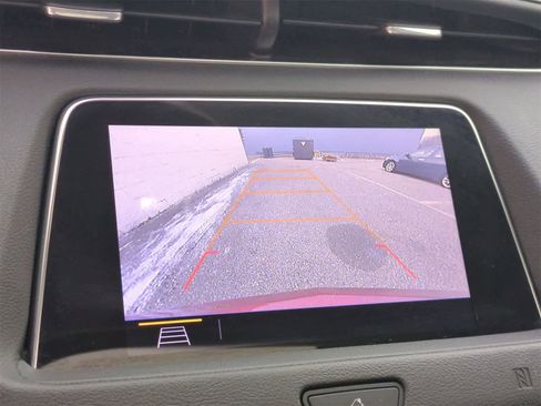 Used 2019 Cadillac XT4 Premium Luxury image 29