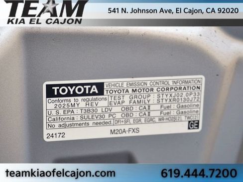 Used 2025 Toyota Prius LE FWD image 35