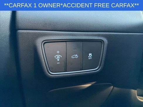 Used 2022 Hyundai Santa Cruz SE image 34