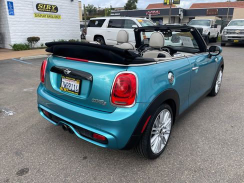 Used 2017 MINI Cooper S image 11