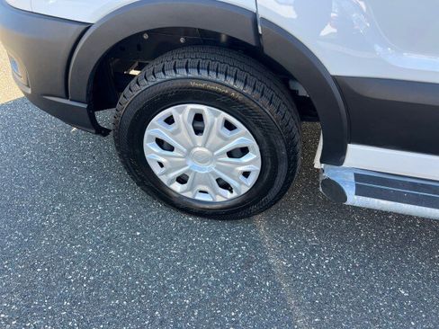 Used 2024 Ford Transit 250 Low Roof w/ Exterior Upgrade Package image 19