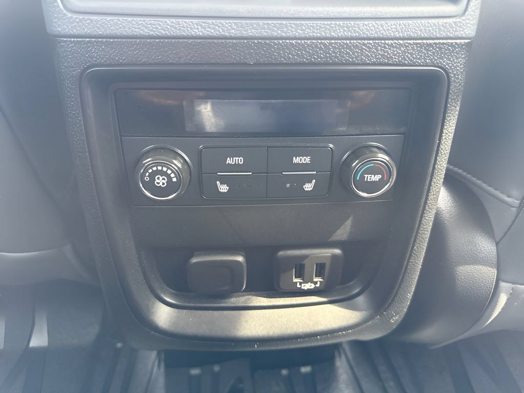 Used 2020 Buick Envision Essence FWD image 7