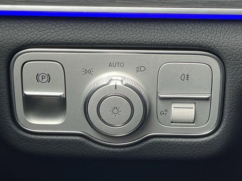 Used 2025 Mercedes-Benz GLE 350 4MATIC image 30