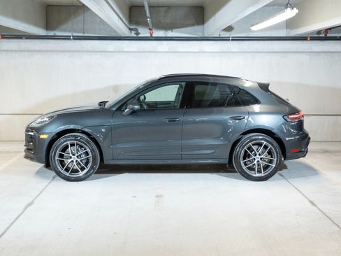 Certified 2026 Porsche Macan AWD/4WD image 2