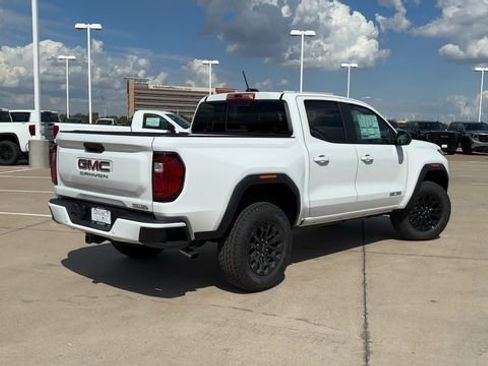 New 2026 GMC Canyon Elevation w/ Convenience Package image 8