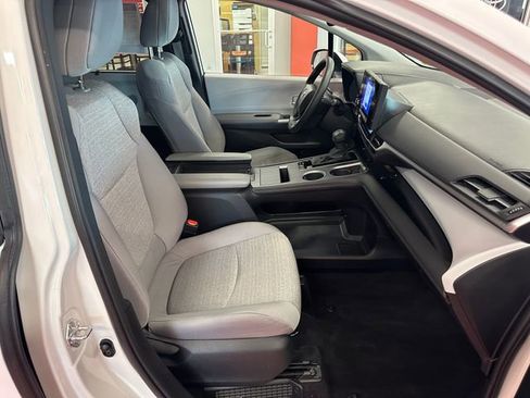 Certified 2025 Toyota Sienna LE w/ LE Plus Package AWD/4WD image 16