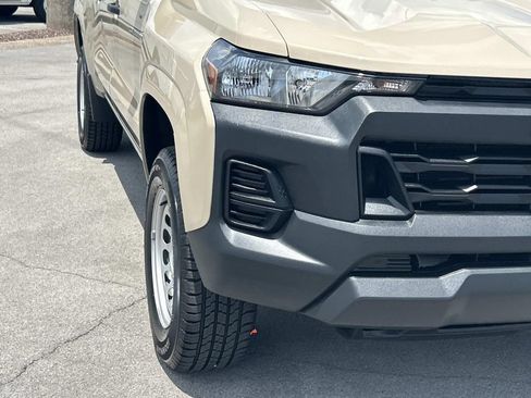 Used 2023 Chevrolet Colorado W/T RWD image 13