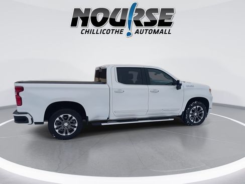 Used 2024 Chevrolet Silverado 1500 High Country w/ Technology Package image 9