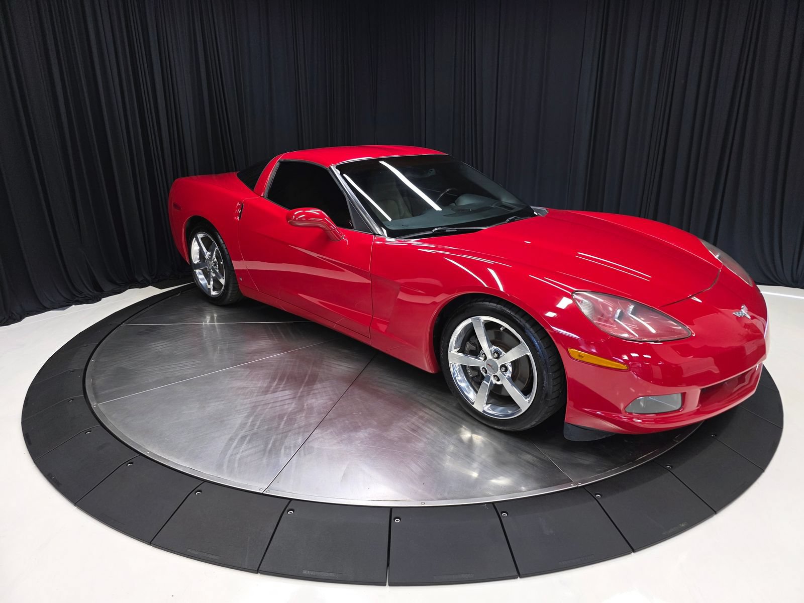 Used 2008 Chevrolet Corvette Coupe w/ Preferred Equipment Group RWD image 15