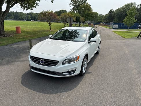 Used 2015 Volvo S60 T5 Premier AWD/4WD image 8