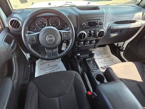 Used 2017 Jeep Wrangler Unlimited Sport w/ Quick Order Package 24S AWD/4WD image 8